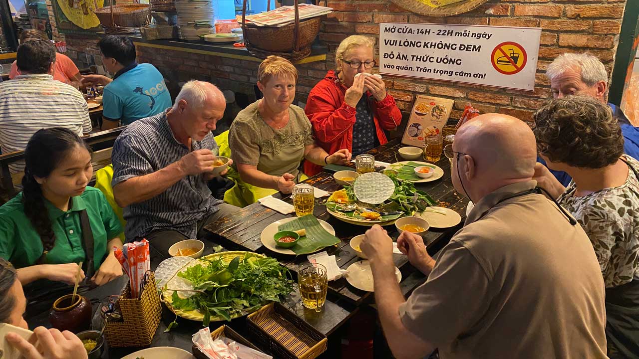 Exploring Authentic Vietnamese Restaurants in Ho Chi Minh City 