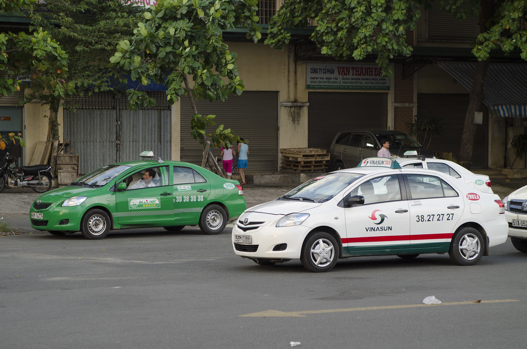 Making your ride around Vietnam more comfortable and budget friendly by asking the driver turn on the meter