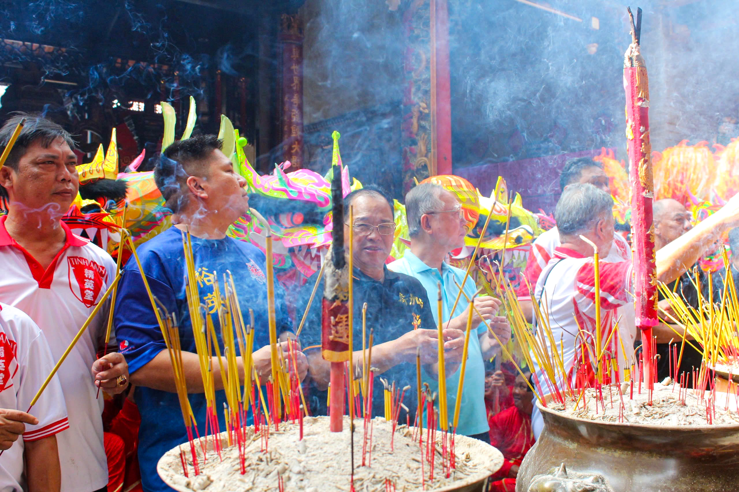 Burning incense is an act of showing your respect, gratitude and goodwill toward the heavenly deities