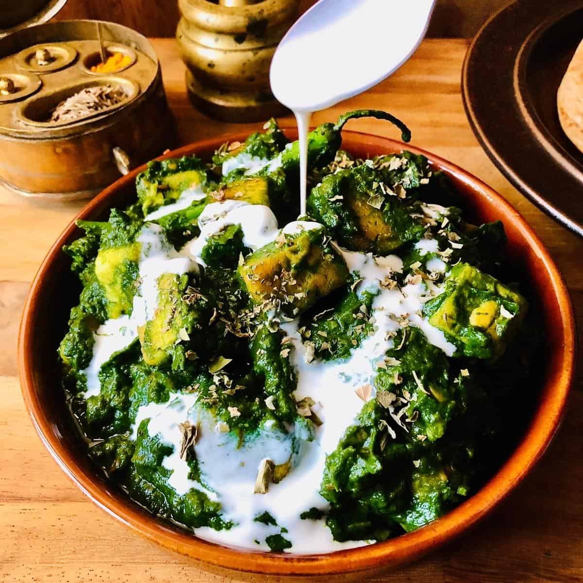 Palak Paneer - salad with cheese