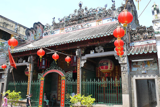 Thien Hau Temple - one of the oldest Saigon temple you don’t want to miss