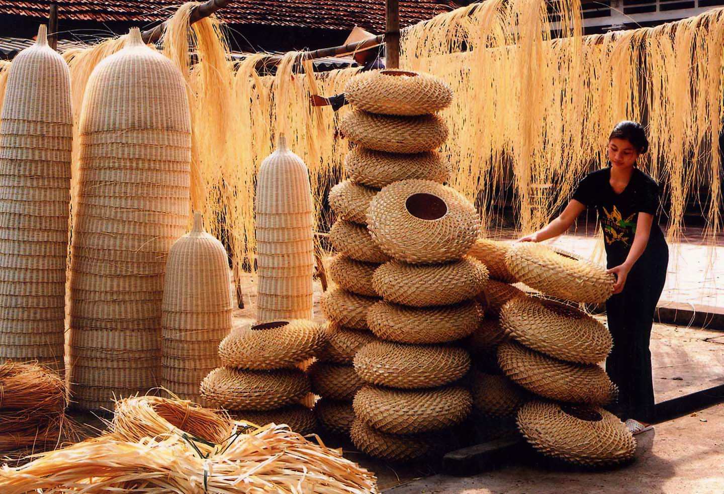 Phu Vinh rattan handicraft is affordable and can be a great memento