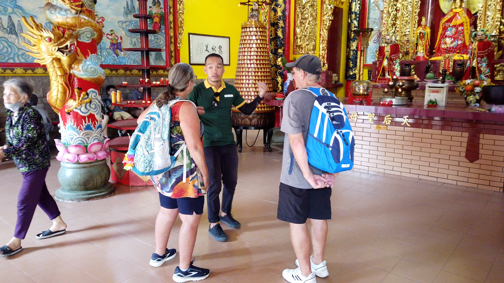 Saigon's Chinatown and its temple