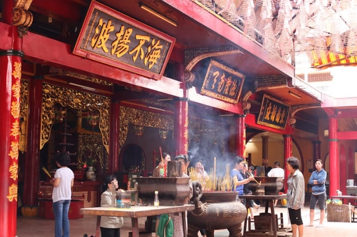 Quan Am Pagoda - represents the essence of Chinatown in Ho Chi Minh City