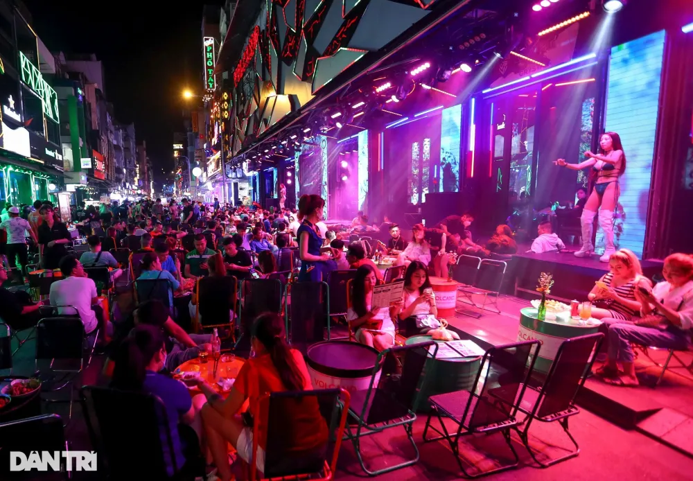 Phố Tây Bùi Viện