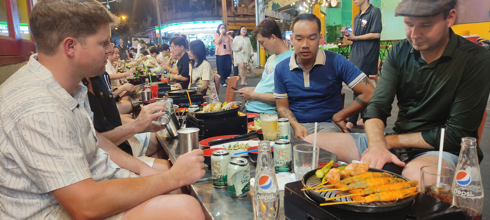 SAIGON VIBES & BITES
