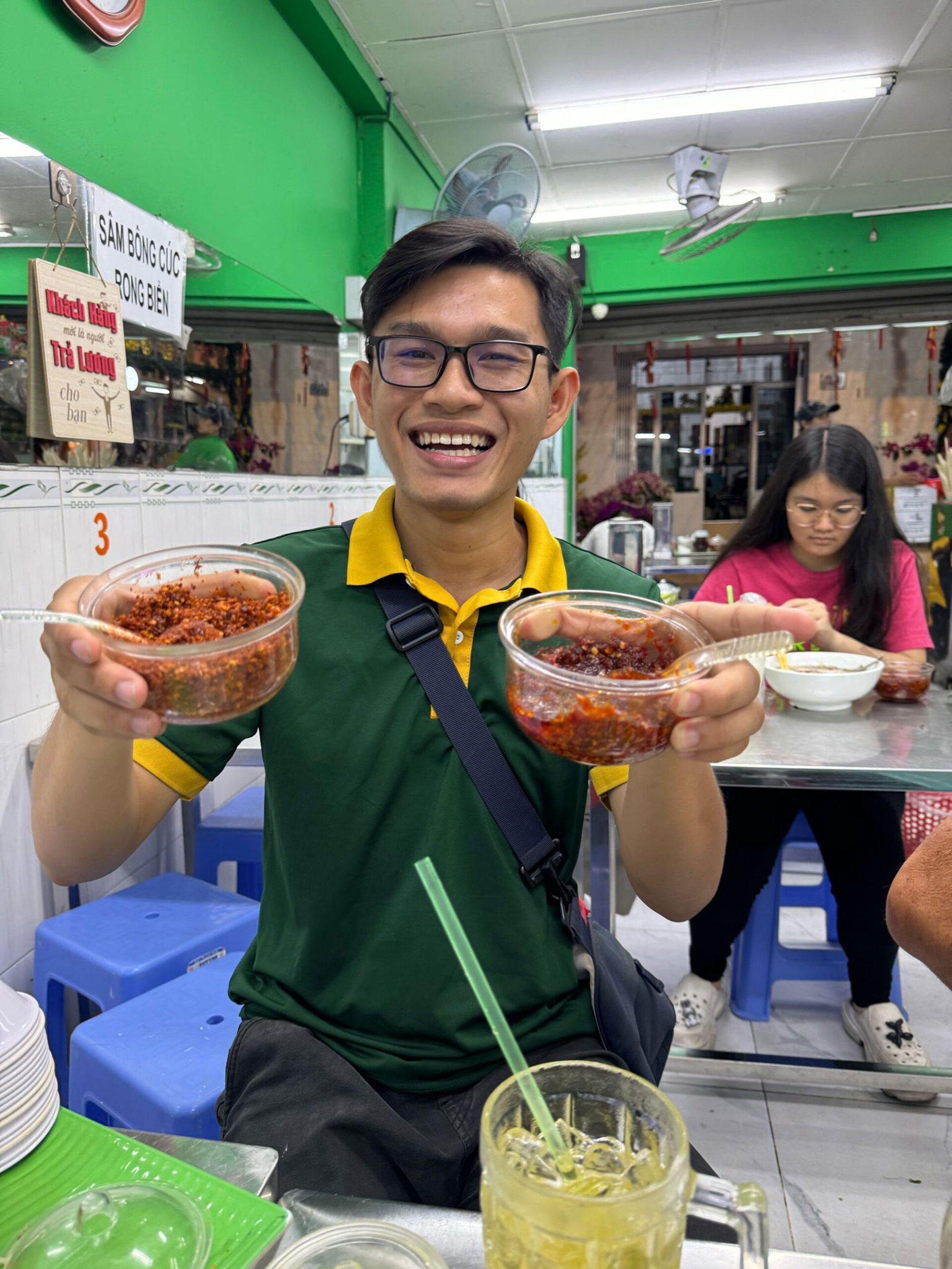 SAIGON VIBES & BITES