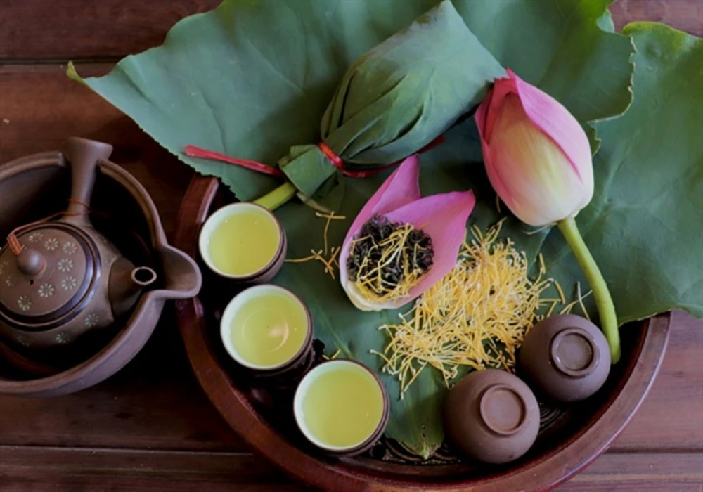 Trà sen Tây Hồ