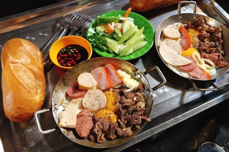 banh-mi-chao-breakfast-viet-nam